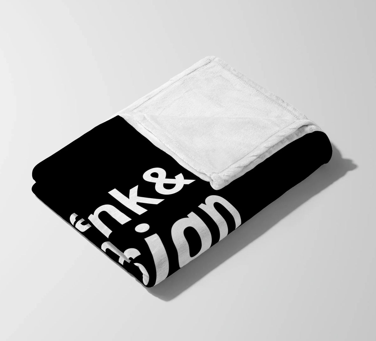 Think and design outside the box coperta in pile da happieeagle