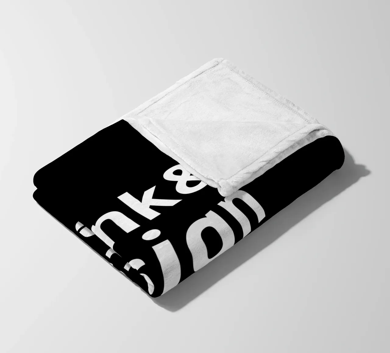 Think and design outside the box coperta in pile da happieeagle