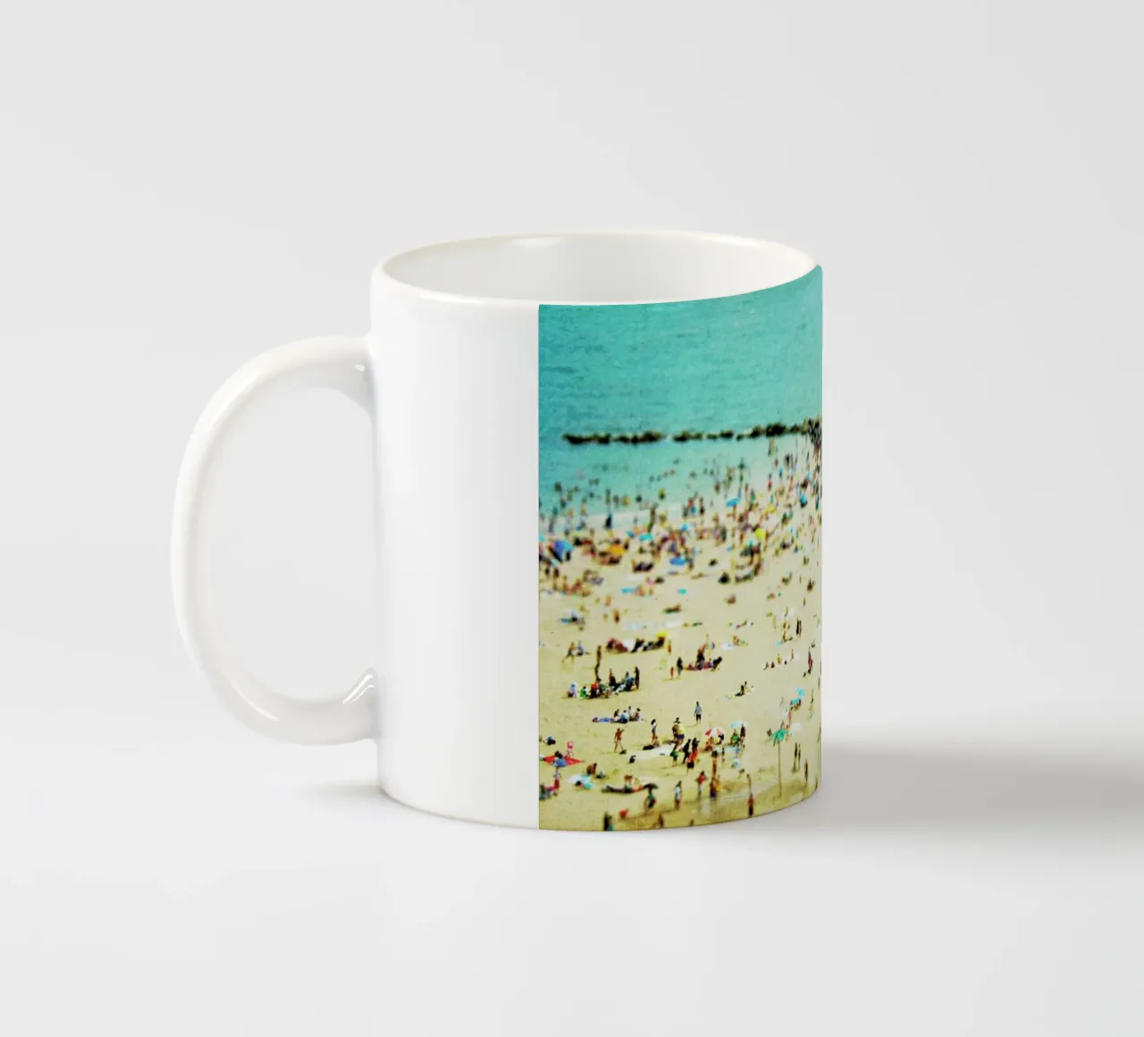 Coney Island Beach keramische mok van Mina Teslaru