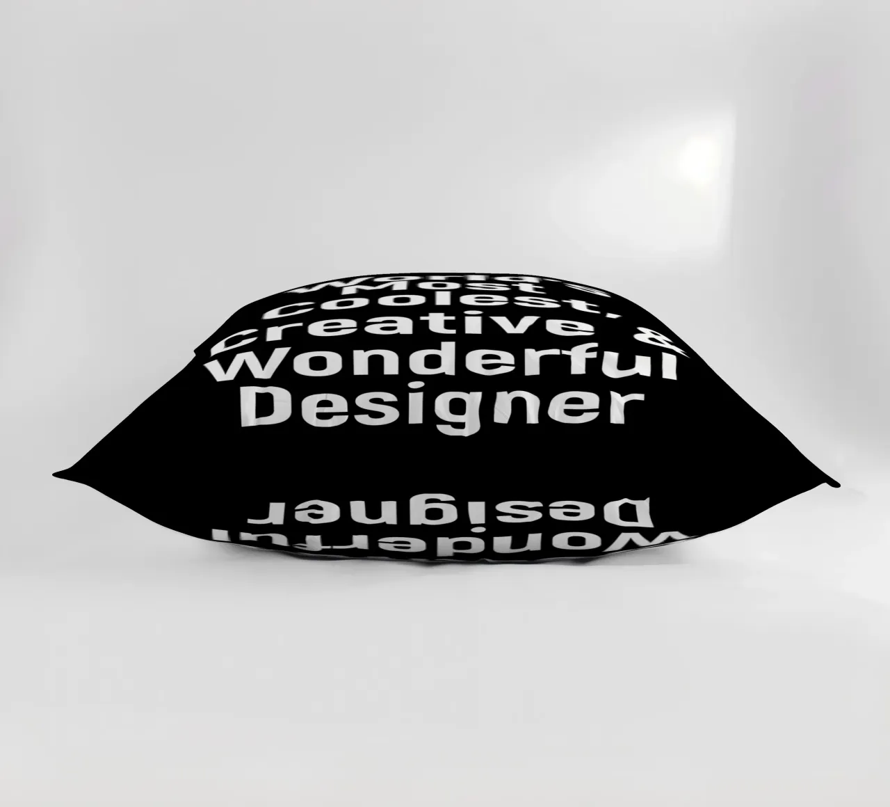 World's most coolest, creative and wonderful designer cuscino da happieeagle