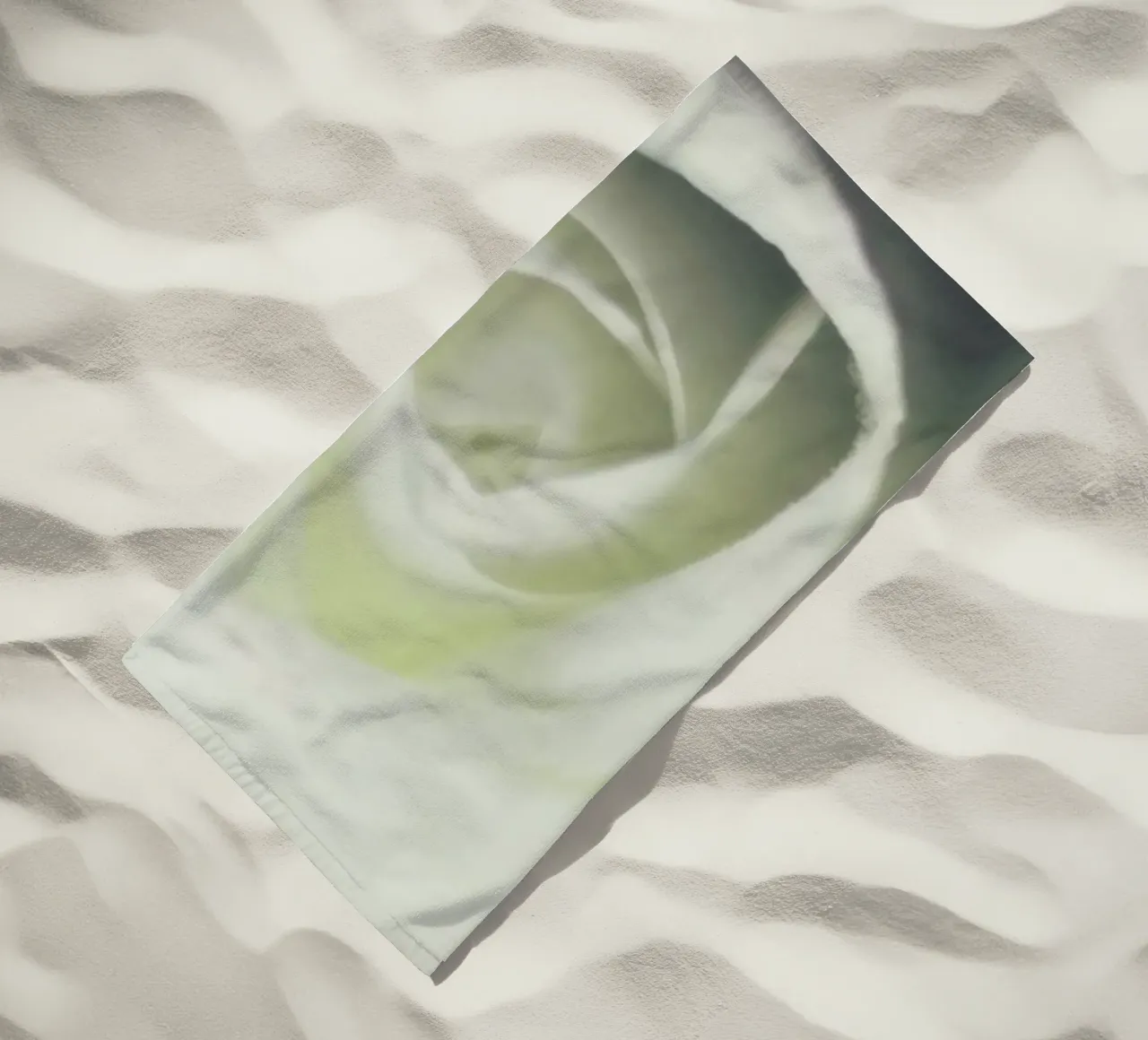 Ivory telo mare da Ingrid Beddoes