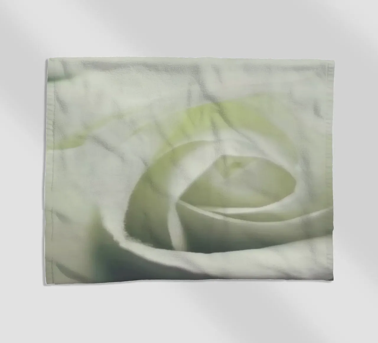 Ivory telo mare da Ingrid Beddoes