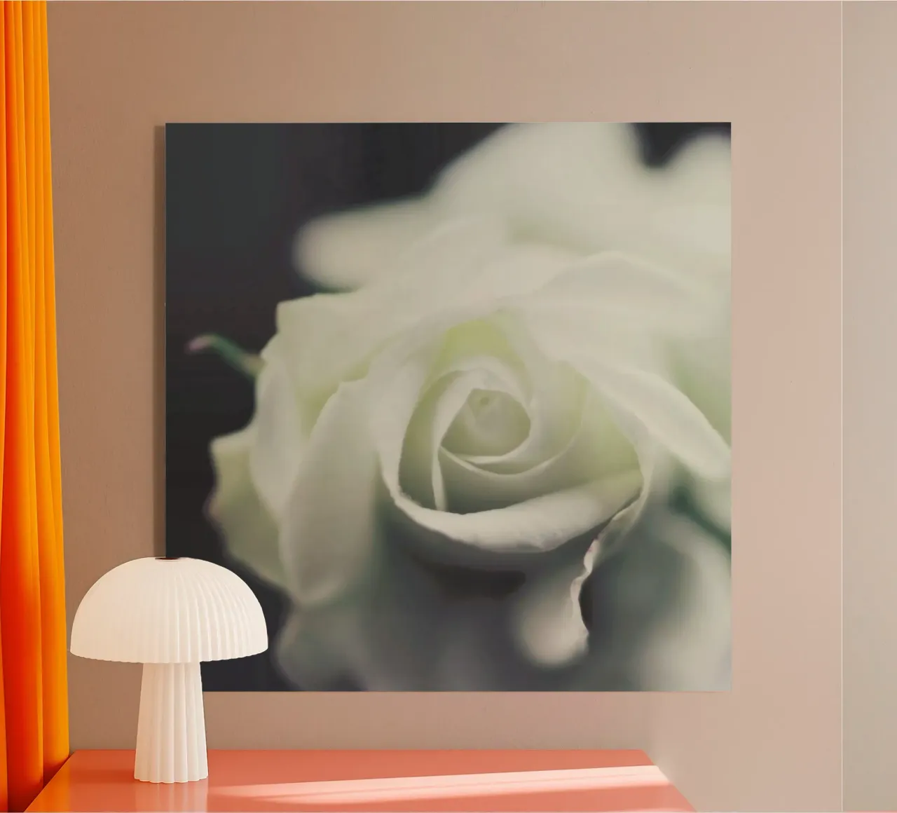 Ivory plexiglass da Ingrid Beddoes