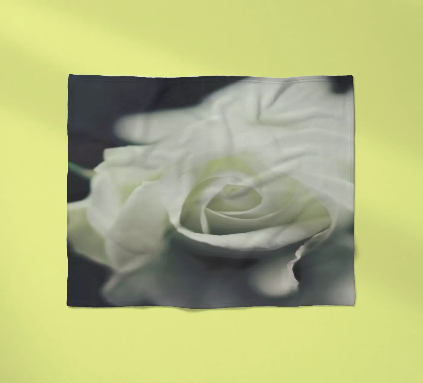 Ivory Fleecedecke von Ingrid Beddoes