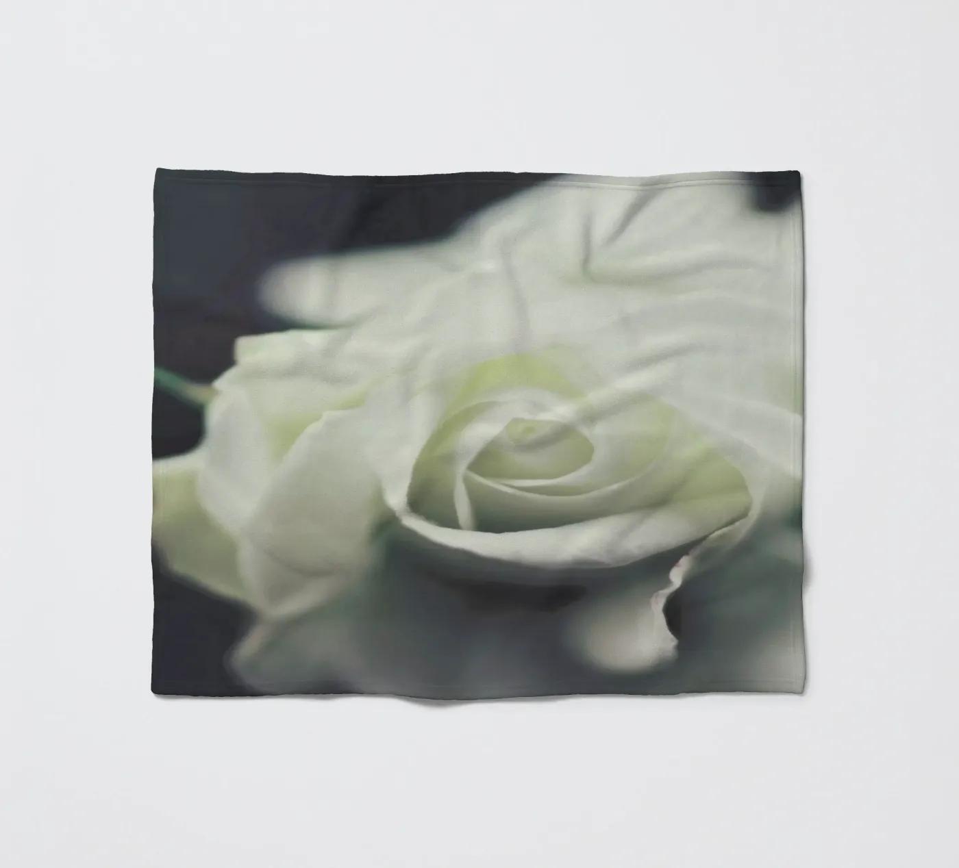 Ivory Fleecedecke von Ingrid Beddoes