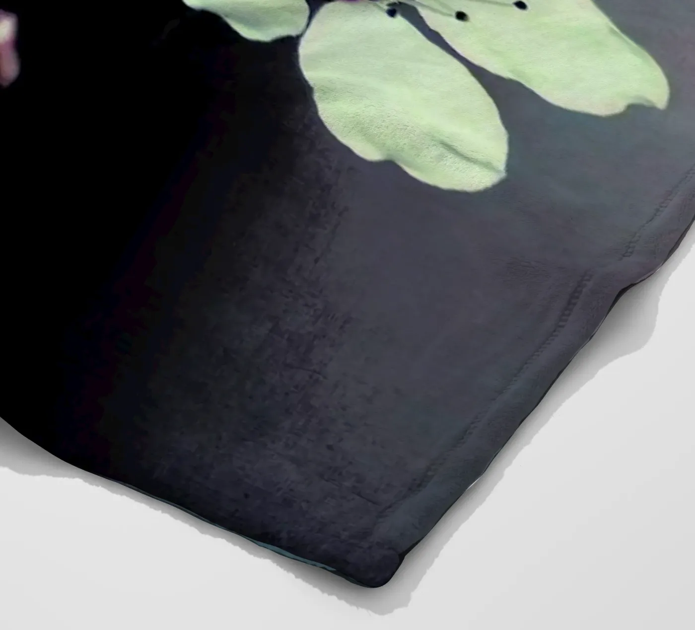 Solitaire fleece blanket by Ingrid Beddoes
