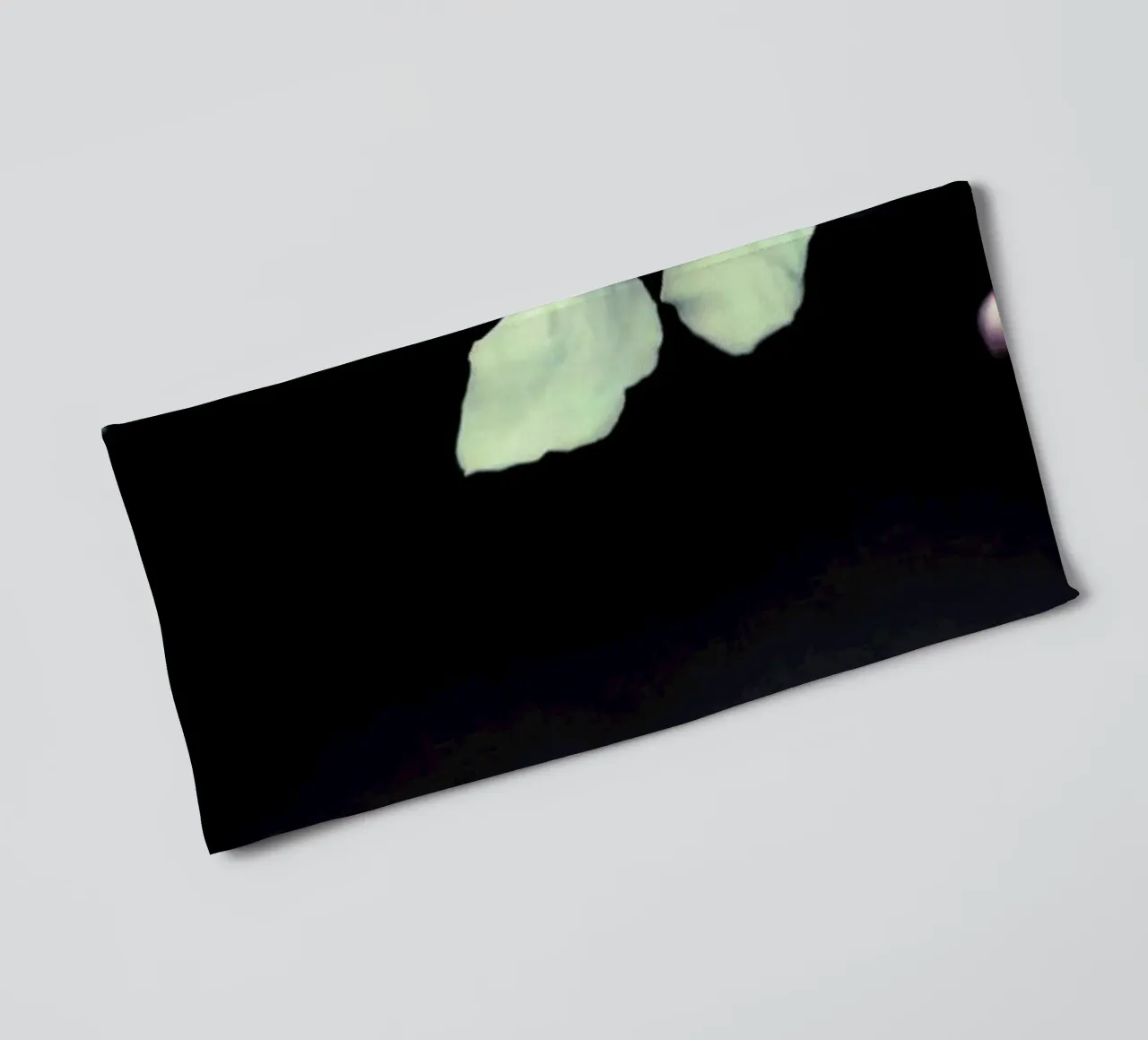 Solitaire towel by Ingrid Beddoes