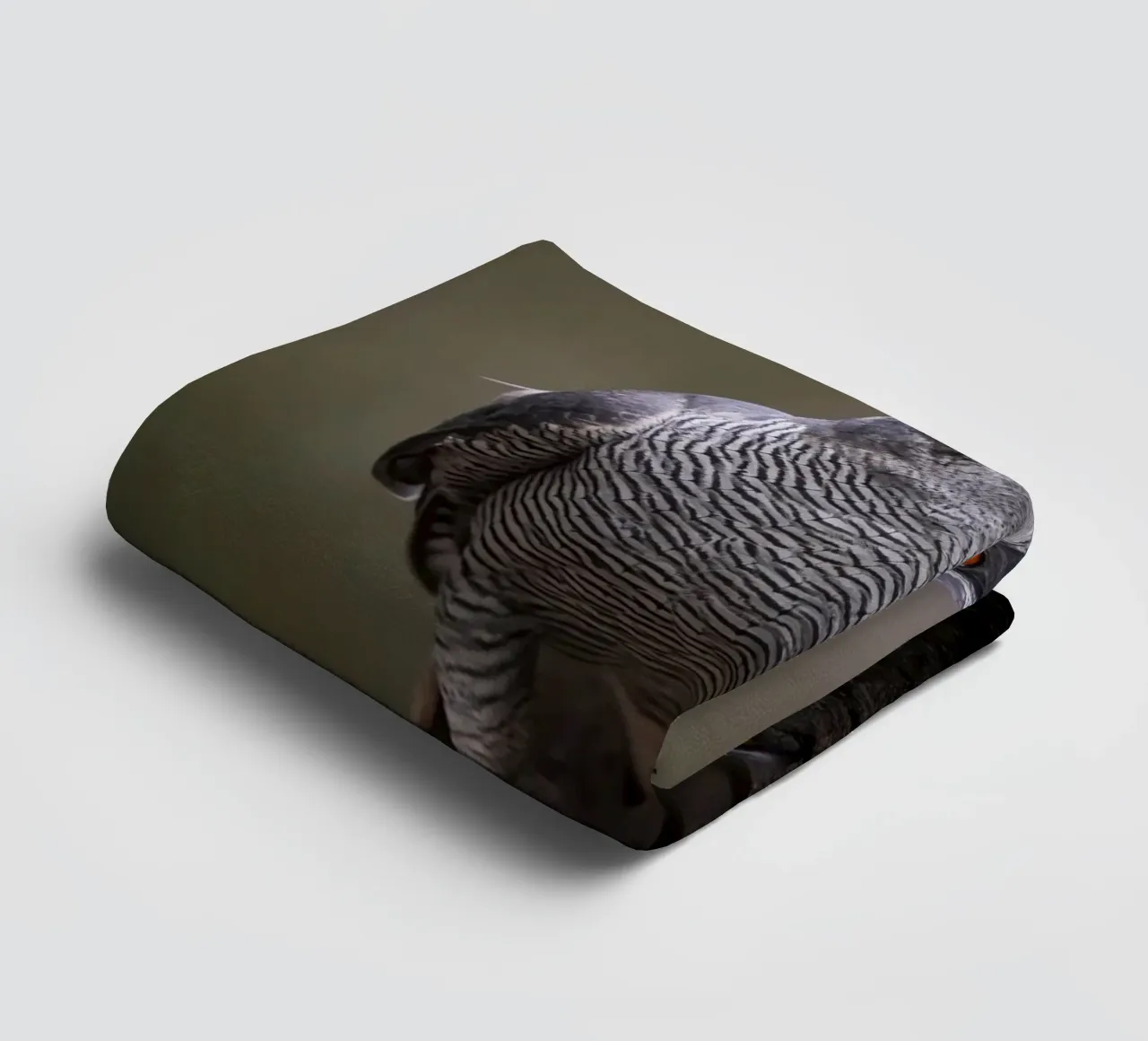 Astore nella foresta asciugamano da bagno da Tom's Wildlife