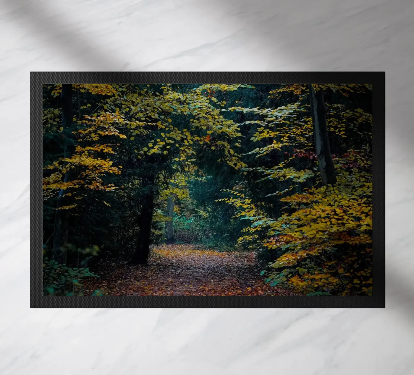 Waldpfad Fußmatte von Tom's Wildlife