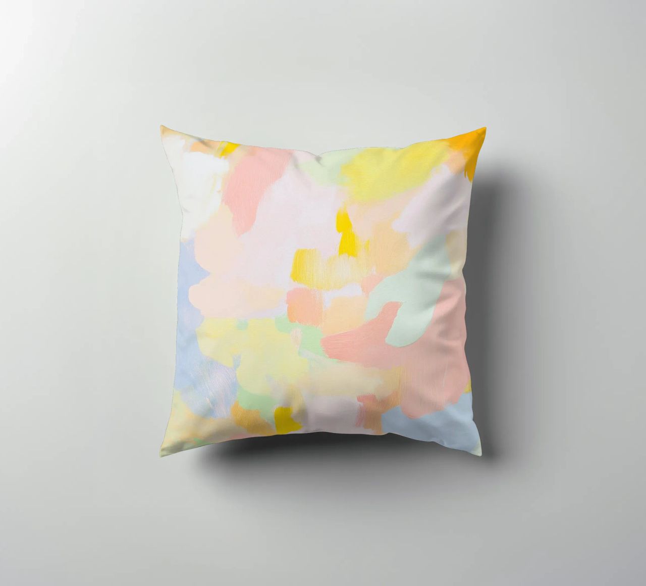 Abstrakt Rosa Licht Frühling Pastell Kissen von Euphoria Theresa