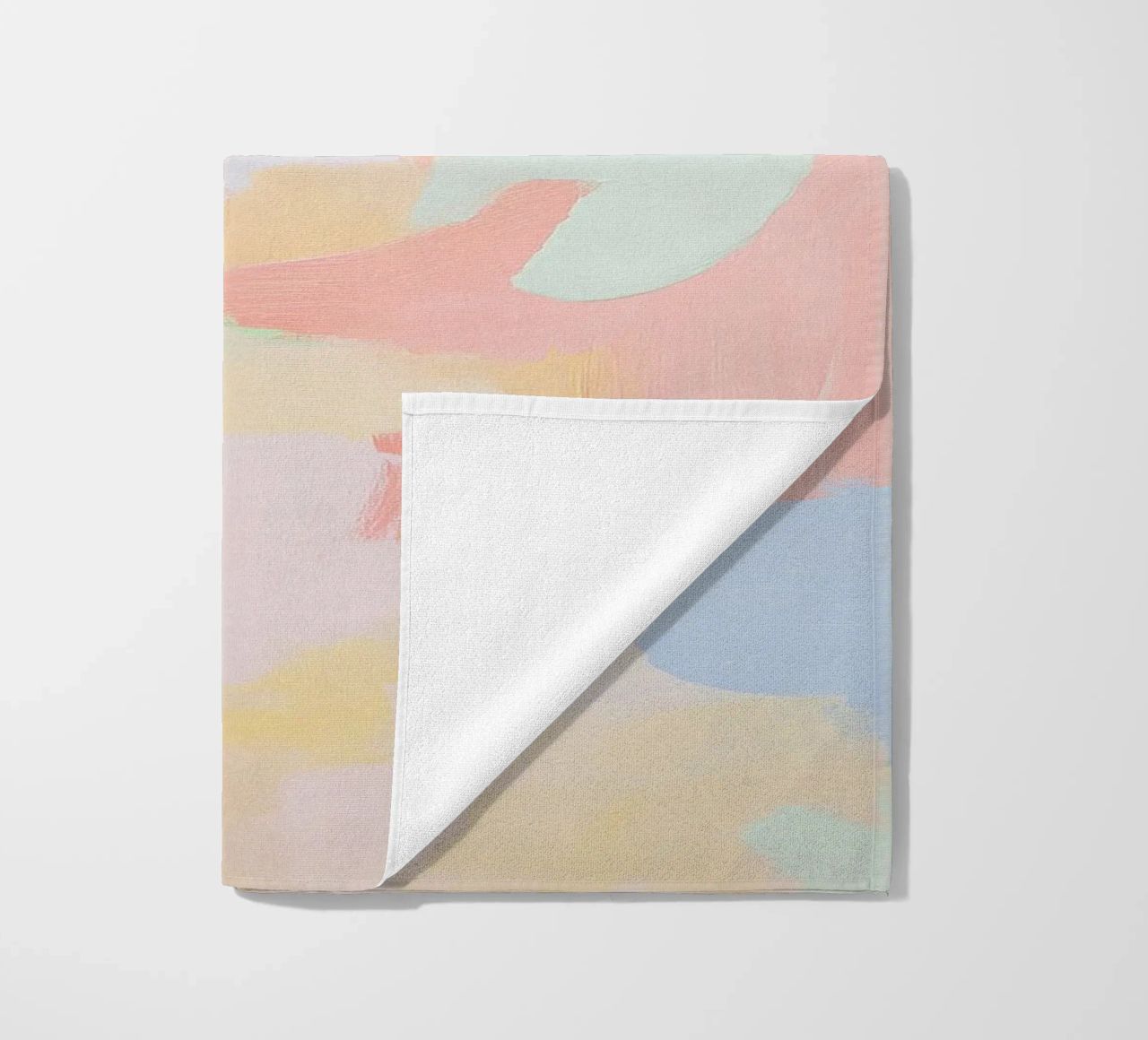 Abstrakt Rosa Licht Frühling Pastell Strandtuch von Euphoria Theresa