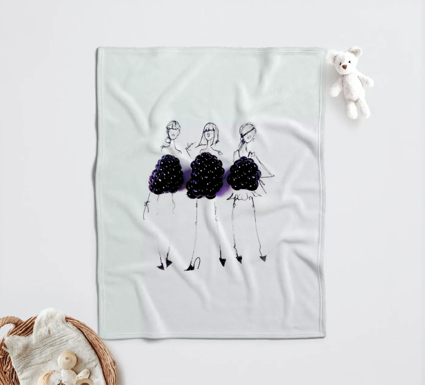 Berries Fleecedecke von Gretchen Roehrs