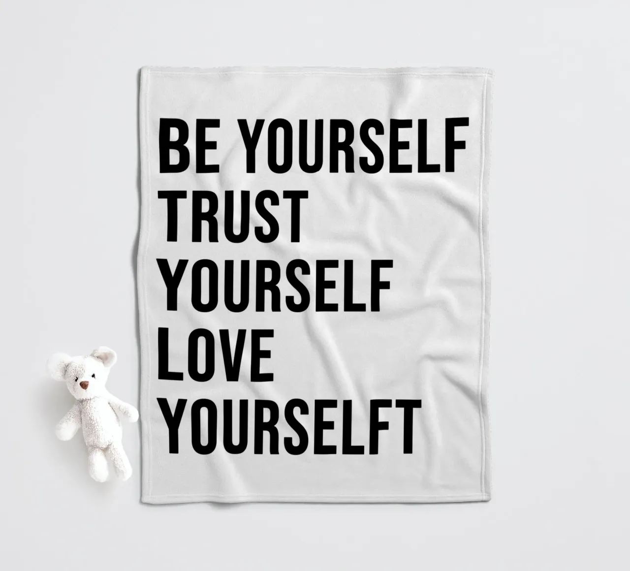 Be Yourself, Trust Yourself, Love Yourself. coperta in pile da WORD & WONDER
