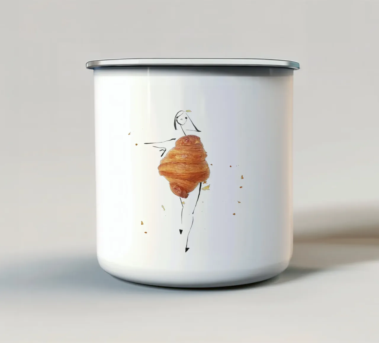Croissant tazza in smalto da Gretchen Roehrs