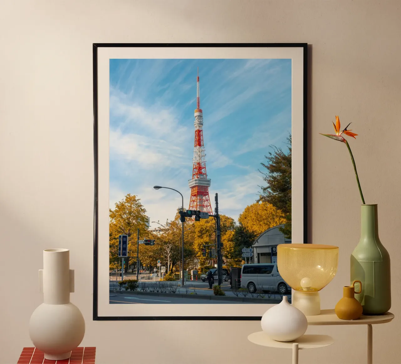 Torre di Tokyo, Giappone poster con telaio in legno da Marcel Bisig