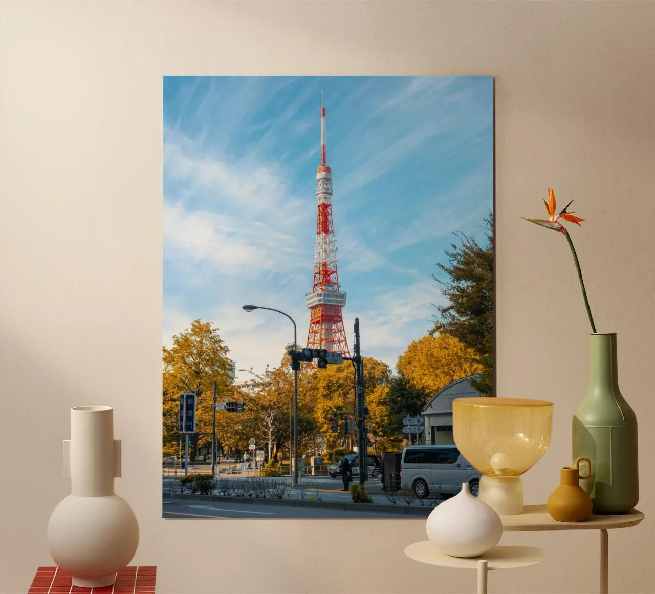 Torre di Tokyo, Giappone poster con telaio in legno da Marcel Bisig