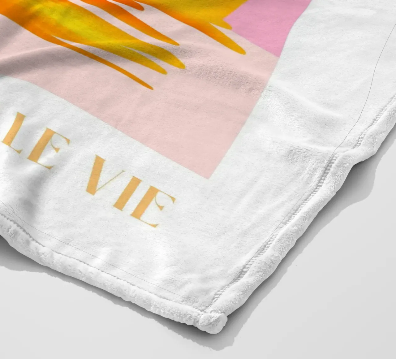 Soleil Pink Print coperta in pile da Bella Studio