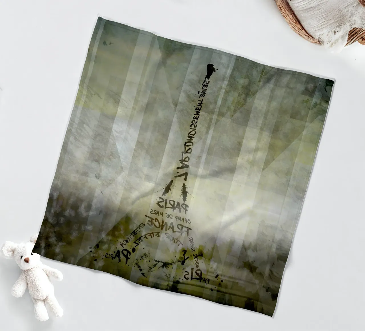Digital-Art PARIS Eiffel Tower | Geometric Mix No.1 Fleecedecke von Melanie Viola