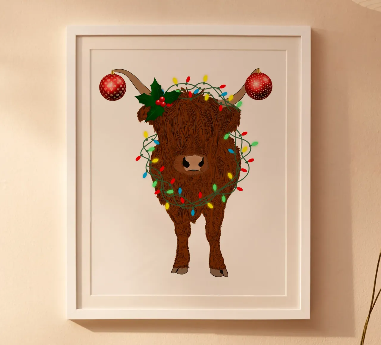 LUCI NATALIZIE AGGROVIGLIATE SU HIGHLAND COW poster da ARTOMATIC