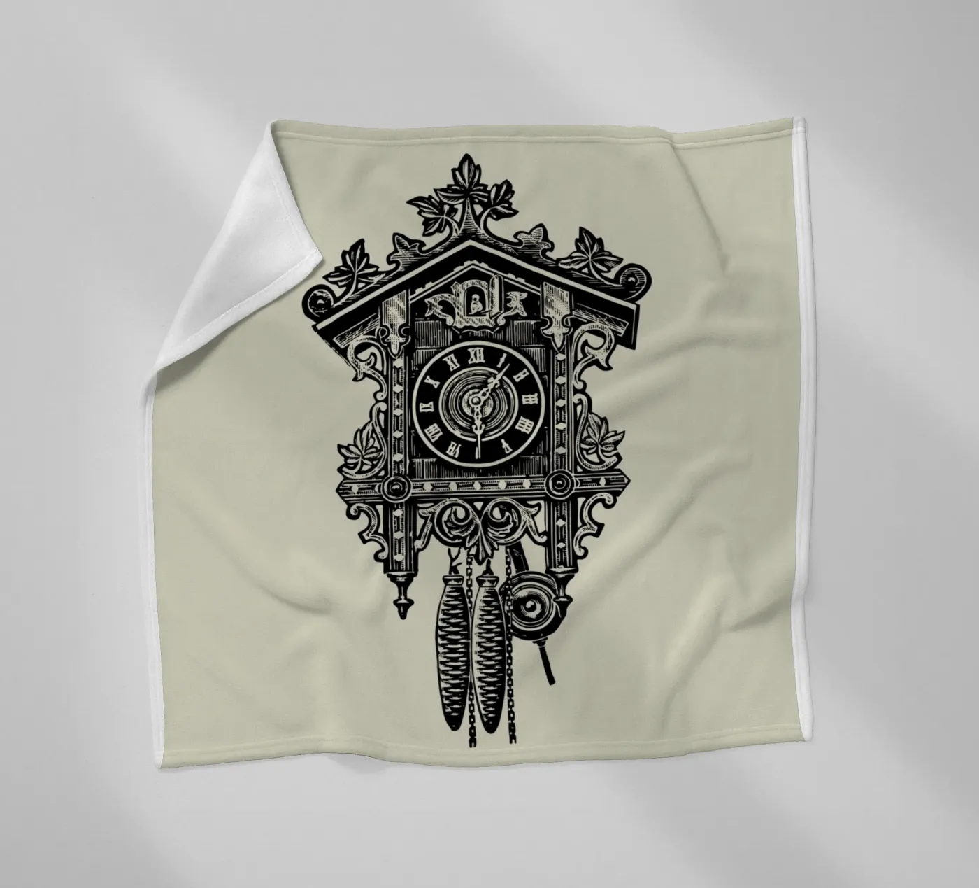 CUCKOO CLOCK coperta in pile da SMRT STUDIO