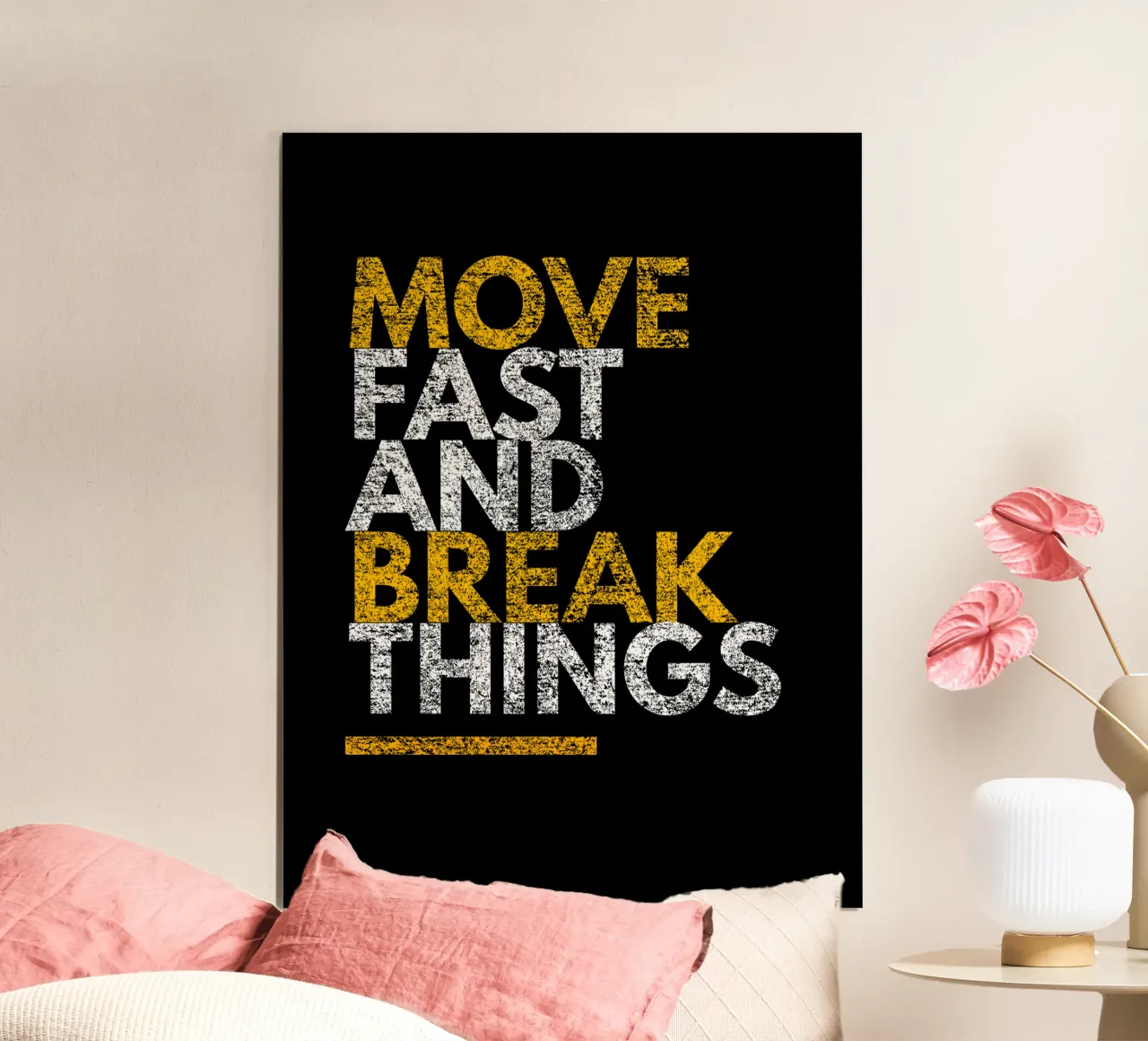 Muoversi velocemente e rompere le cose | Citazione motivazionale poster con telaio in plastica da Inspirify