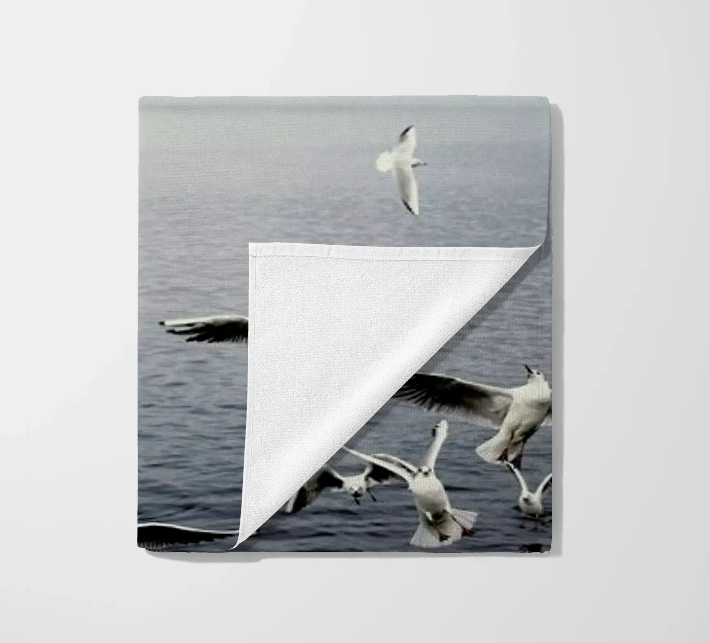 Seagulls strandhanddoek van Laura Palm