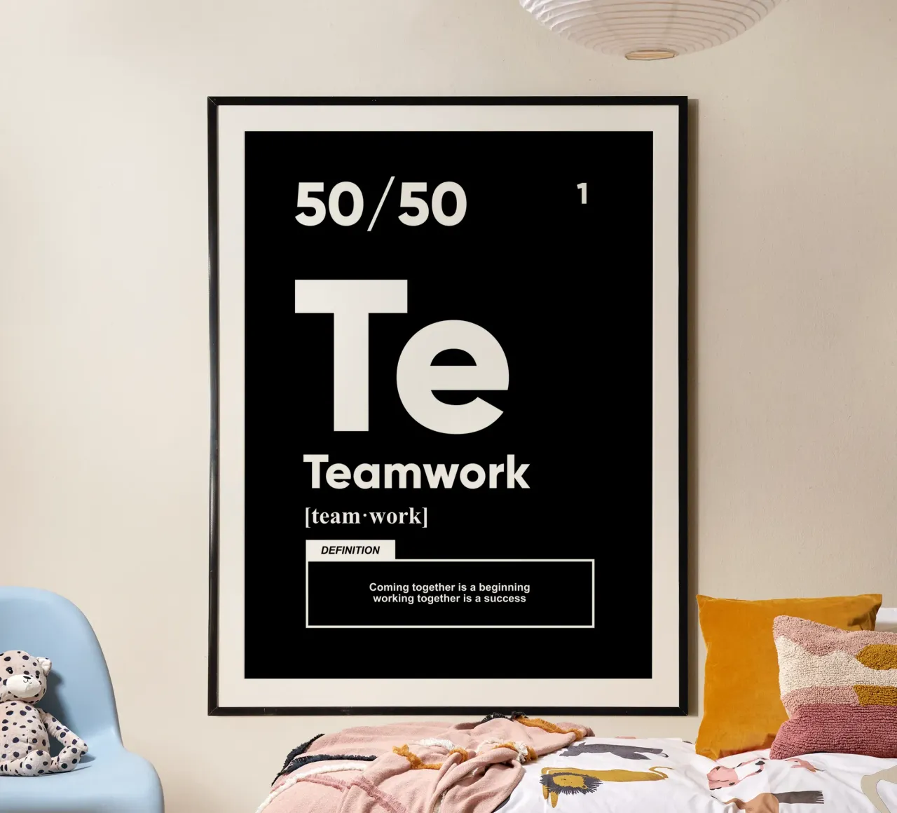 Teamarbeit Definition | Motivationszitat Poster mit Holzrahmen von Inspirify