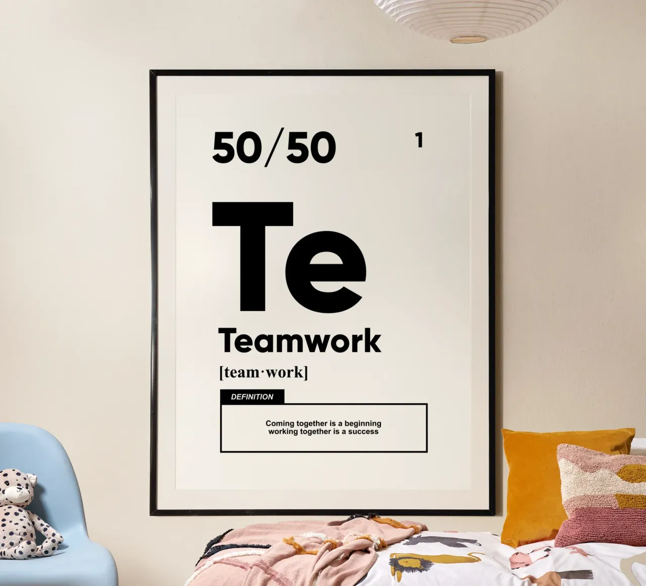 Teamarbeit Definition | Motivationszitat Poster mit Holzrahmen von Inspirify