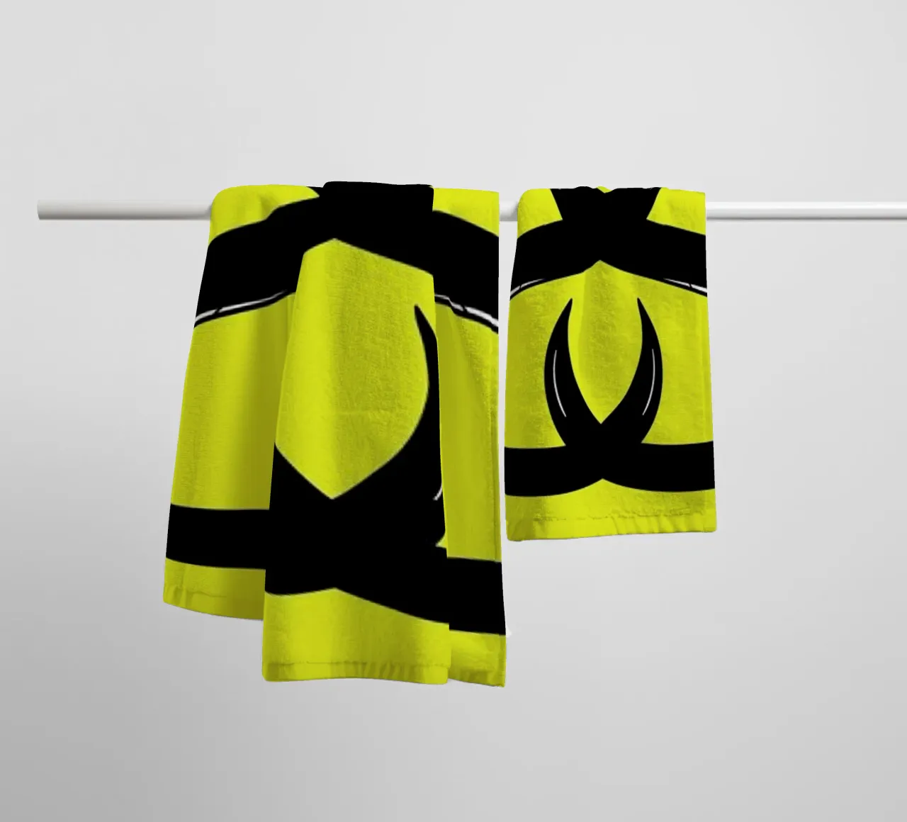 Double Snakes towel by Zhi Yun Zhang