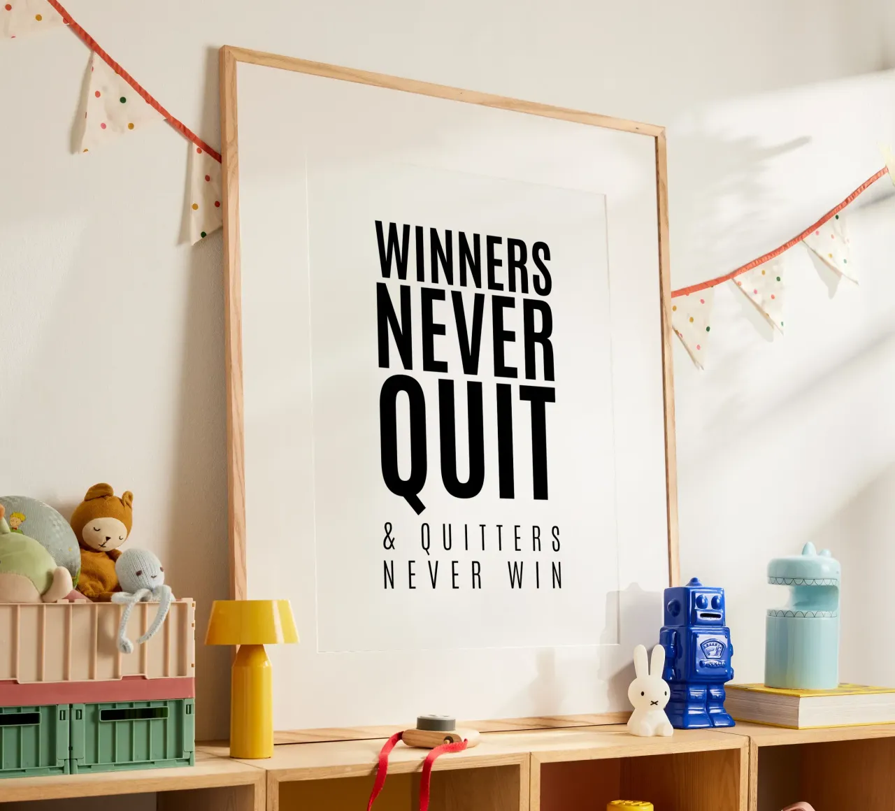 Les gagnants n'abandonnent jamais et ceux qui abandonnent ne gagnent jamais | Citation Motivationnelle poster avec cadre en plastique de Inspirify