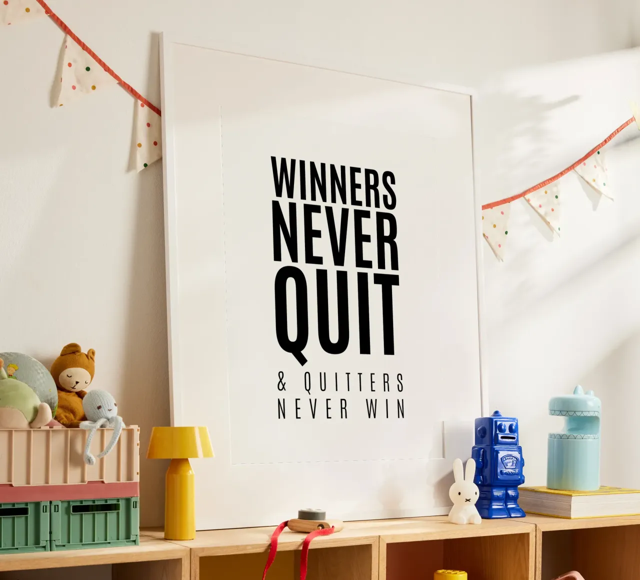 Les gagnants n'abandonnent jamais et ceux qui abandonnent ne gagnent jamais | Citation Motivationnelle poster avec cadre en plastique de Inspirify