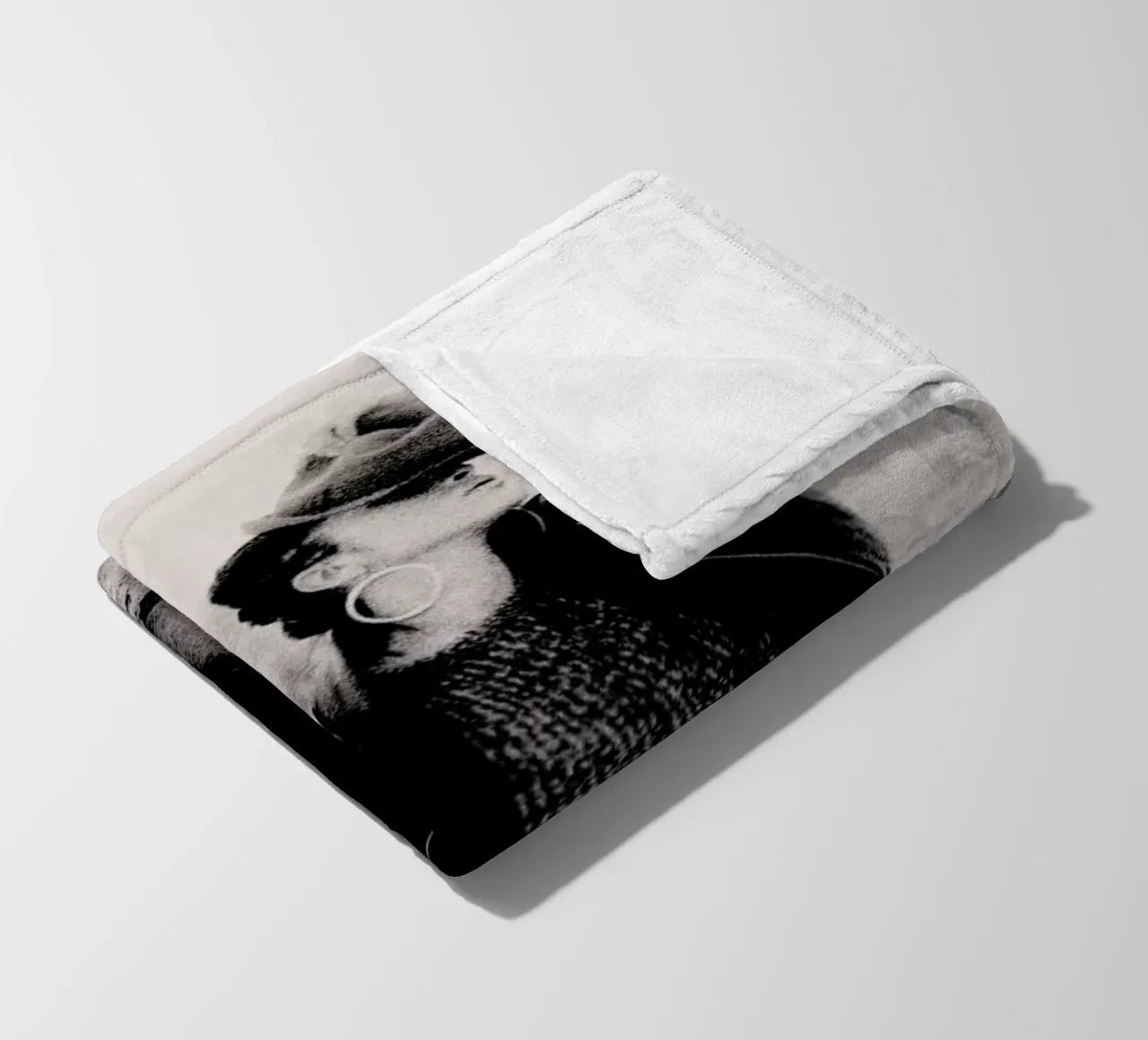 Not Afraid But coperta in pile da Sophie Etchart