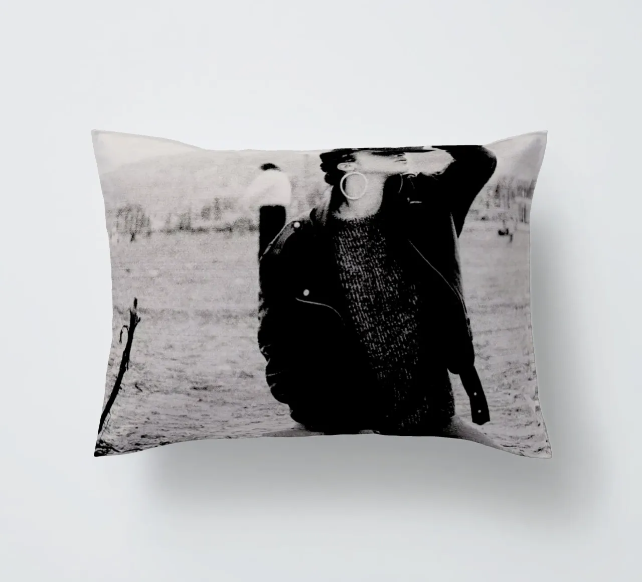 Not Afraid But cuscino da Sophie Etchart