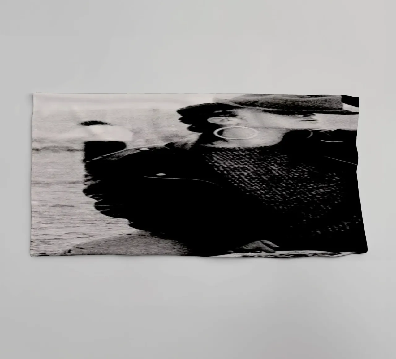 Not Afraid But Handtuch von Sophie Etchart