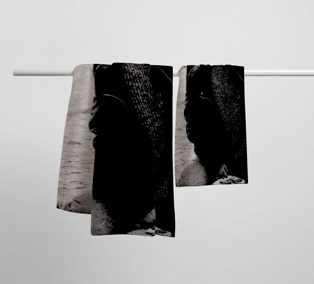 Not Afraid But asciugamano da bagno da Sophie Etchart