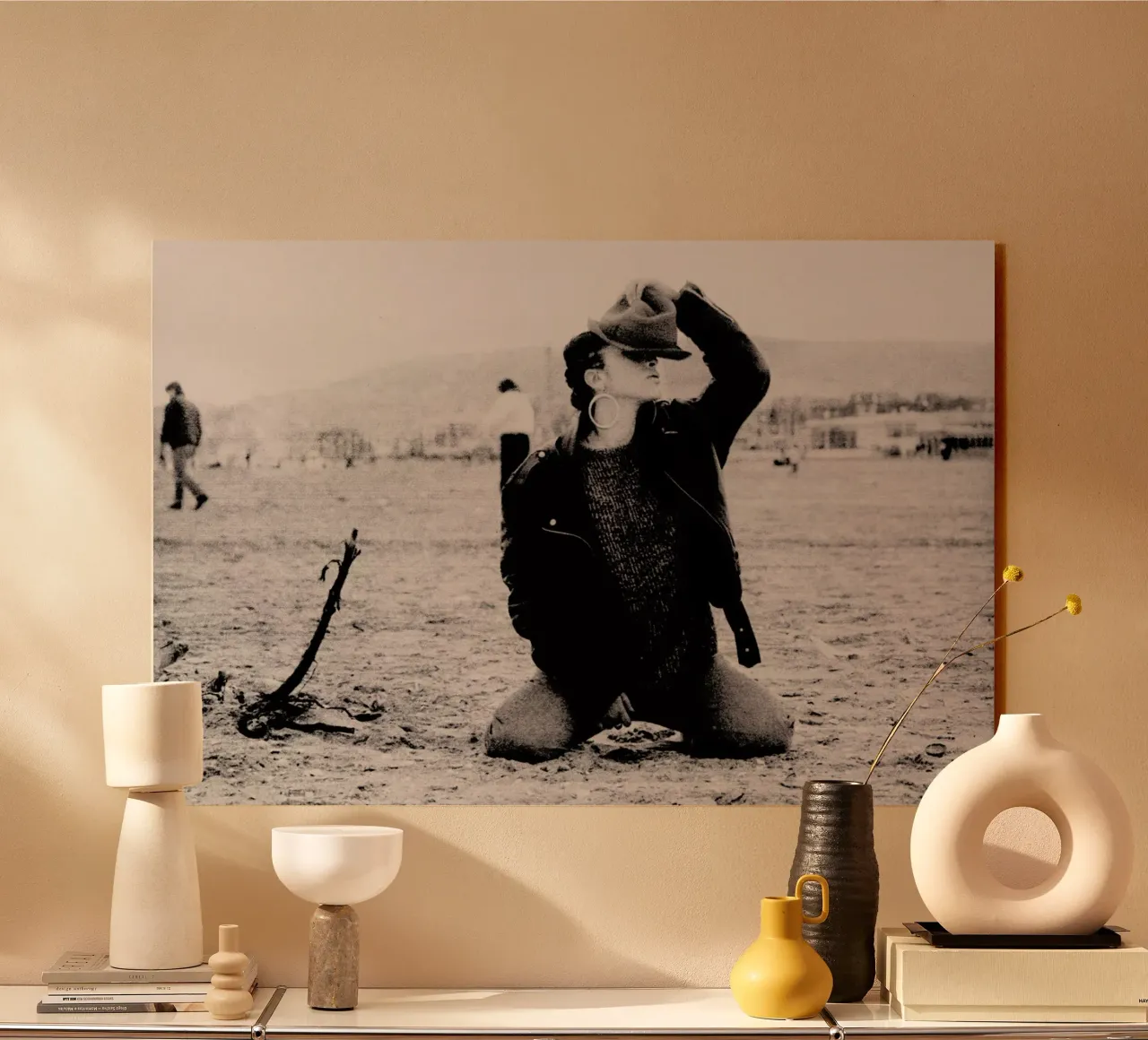 Not Afraid But plexiglass da Sophie Etchart