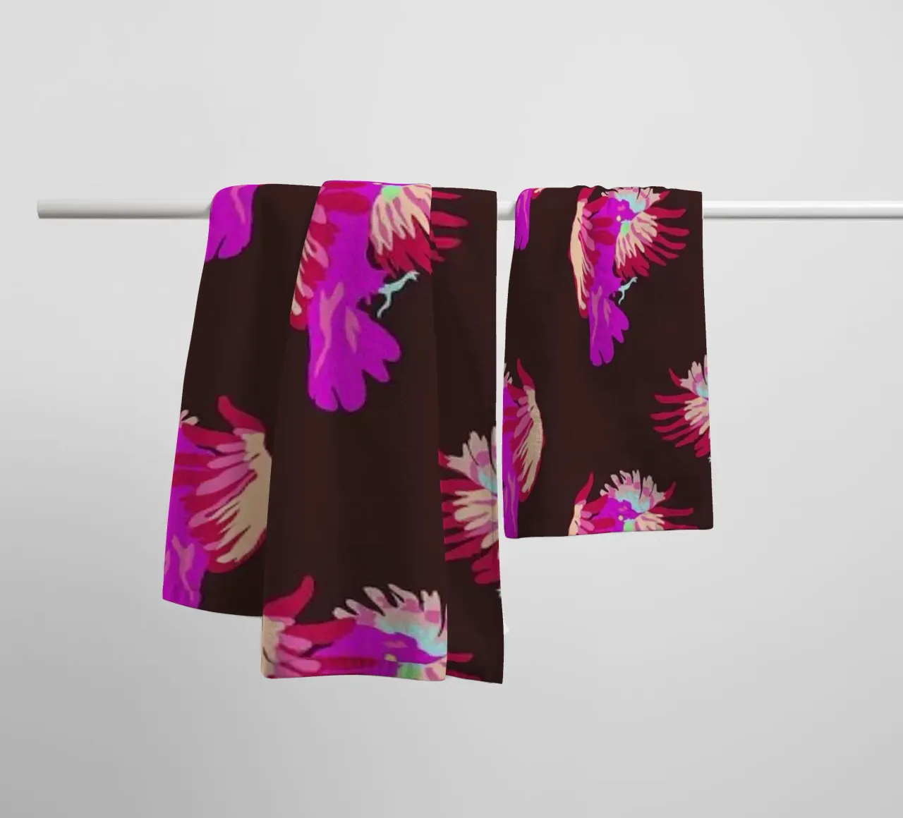 Nightbird In Paradise asciugamano da bagno da Mariery Young