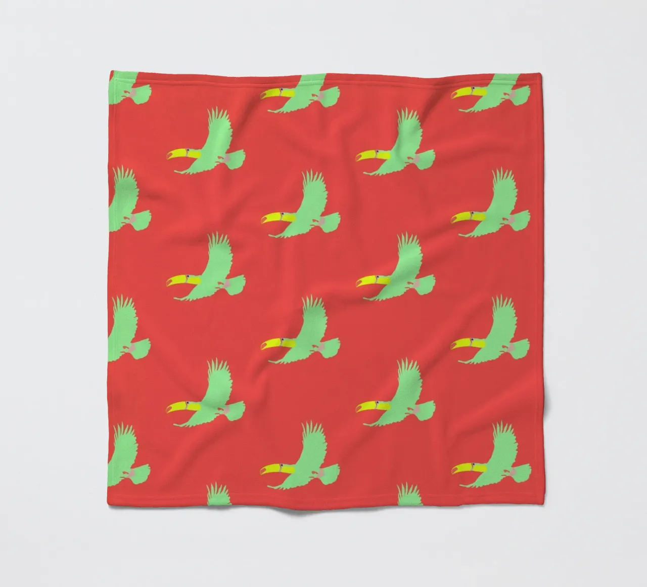 Soary Toucan coperta in pile da Mariery Young