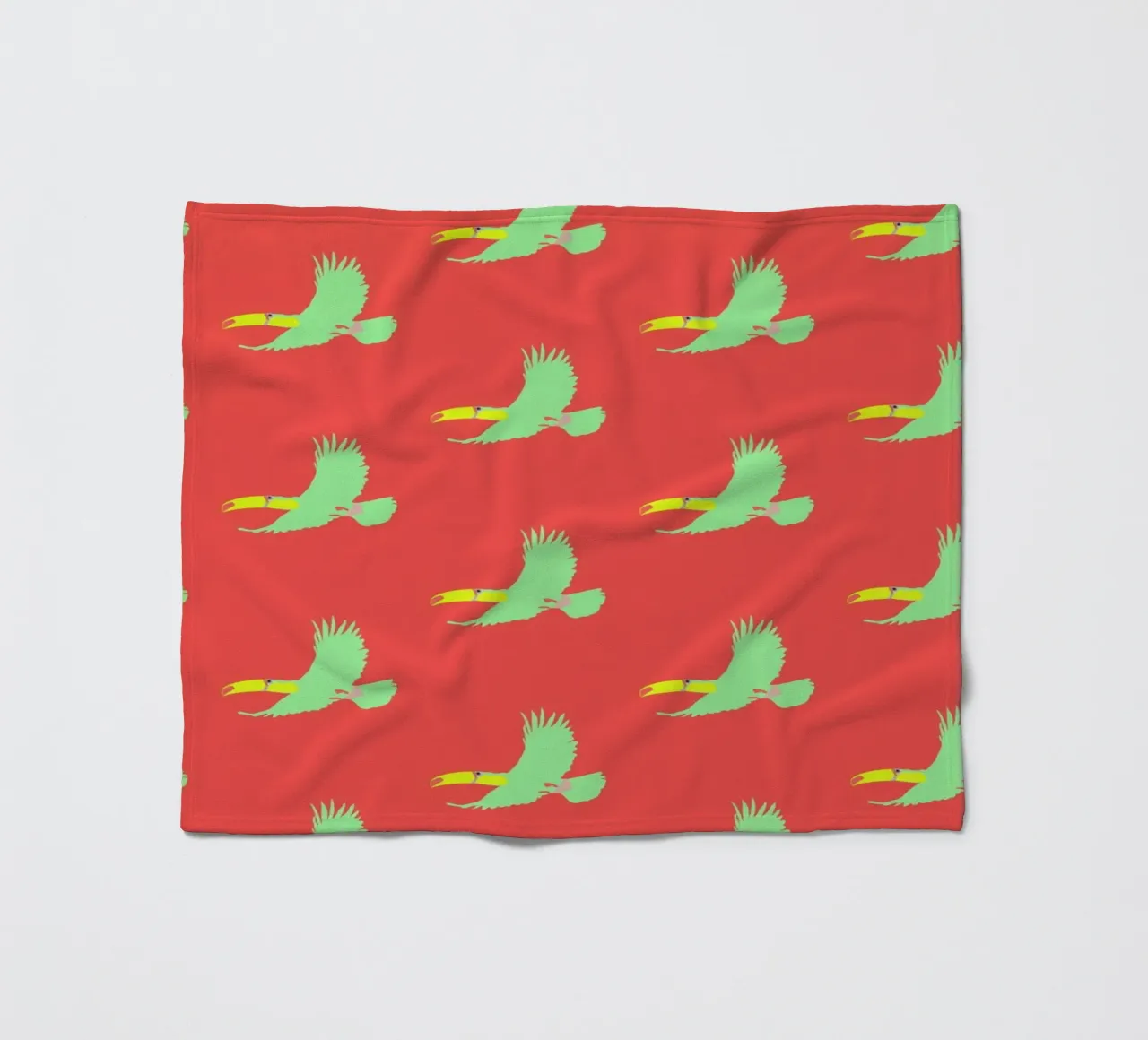Soary Toucan coperta in pile da Mariery Young