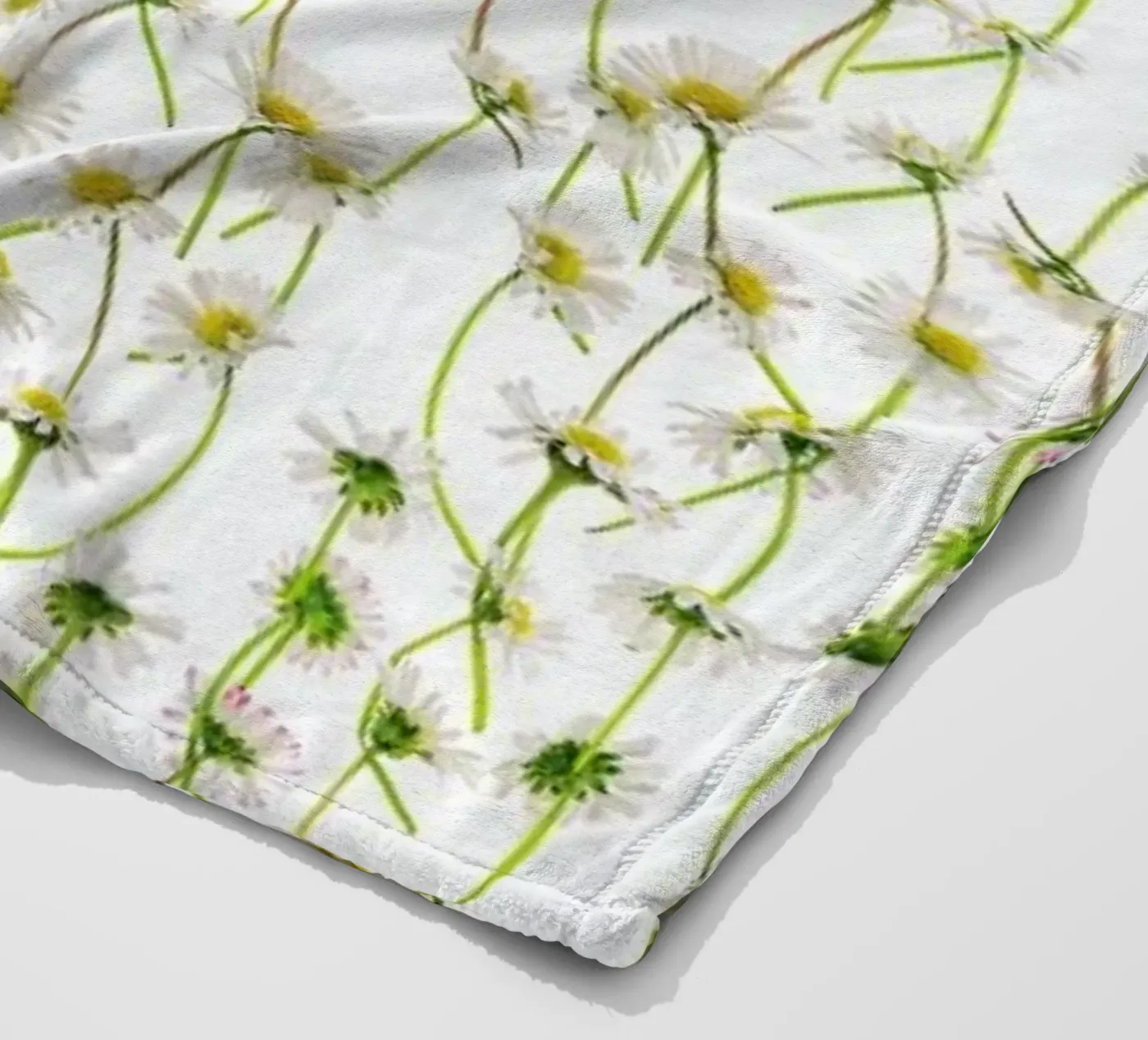 Daisy Fleecedecke von Curious Collections by Marielle Leenders