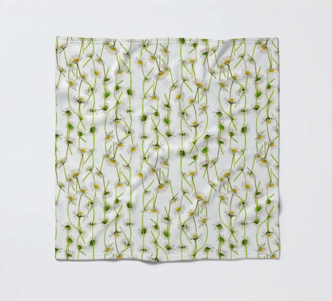 Daisy Fleecedecke von Curious Collections by Marielle Leenders