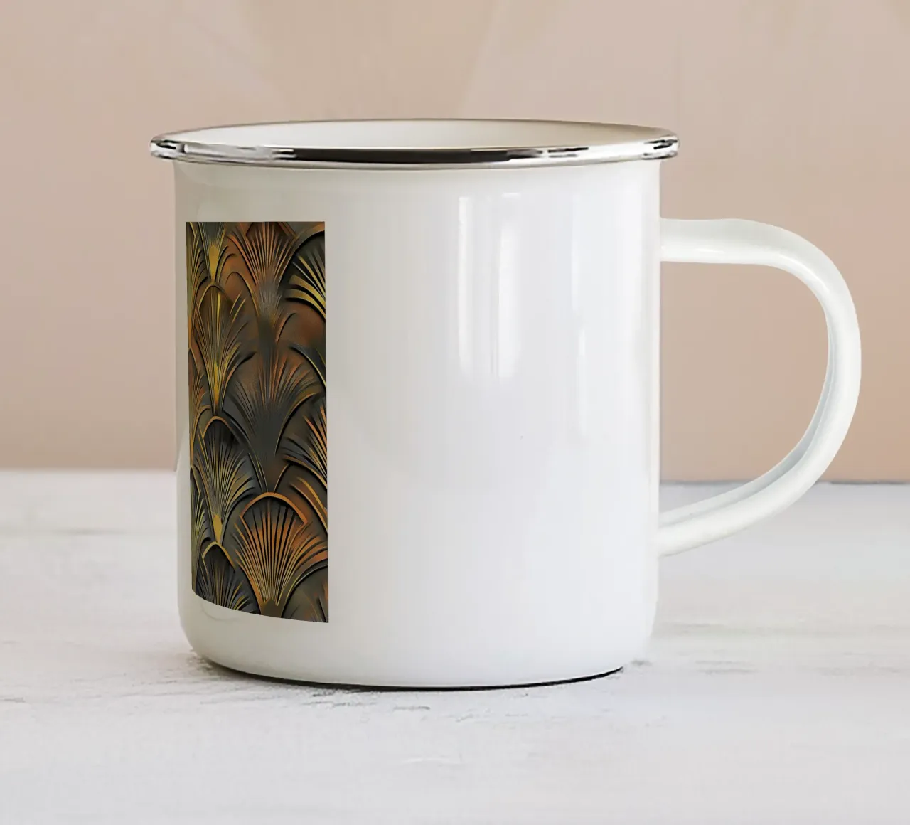 Art Deco "Elegance in Motion" tazza in smalto da Golden Era