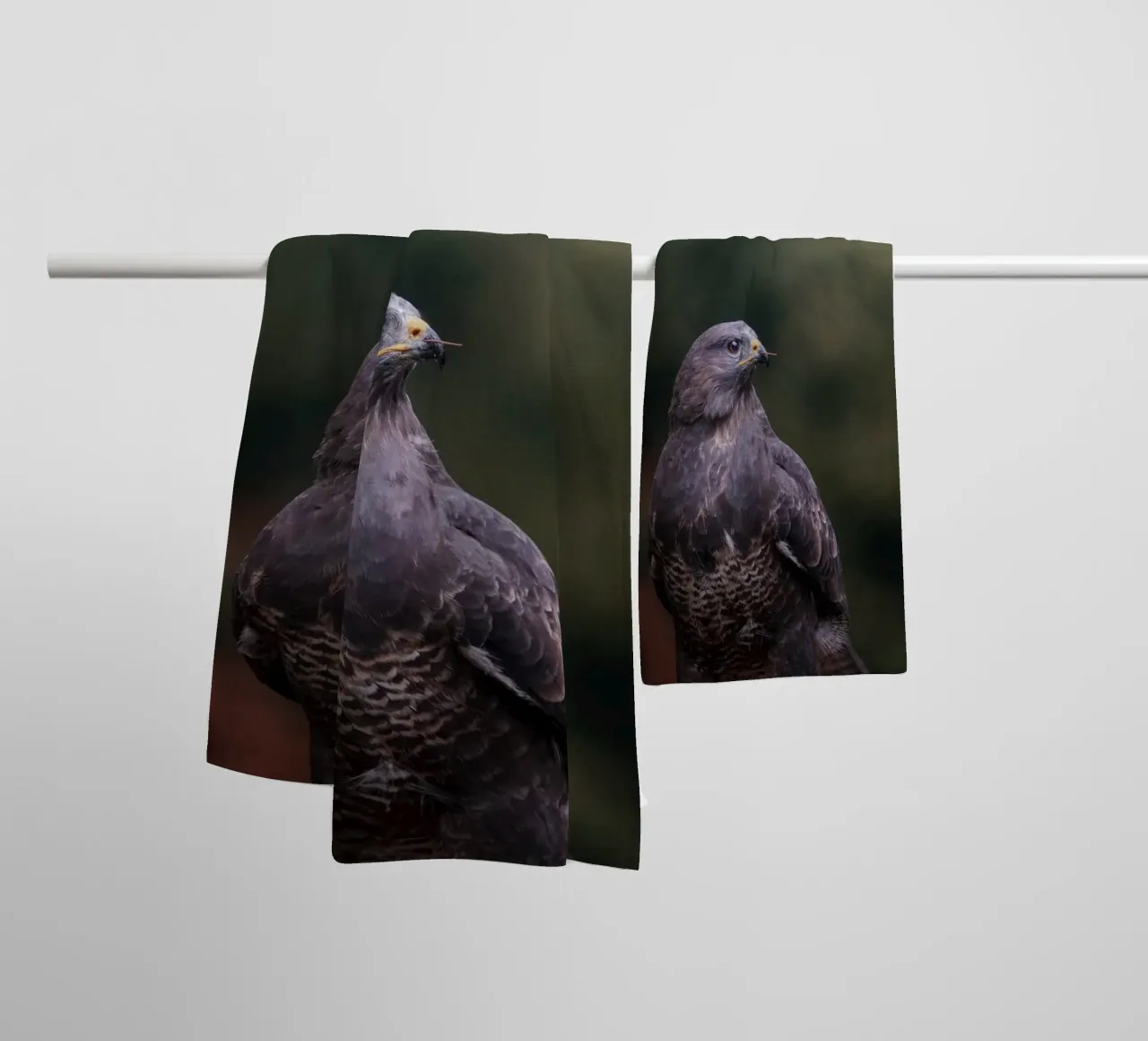 Buizerd badhanddoek van Tom's Wildlife