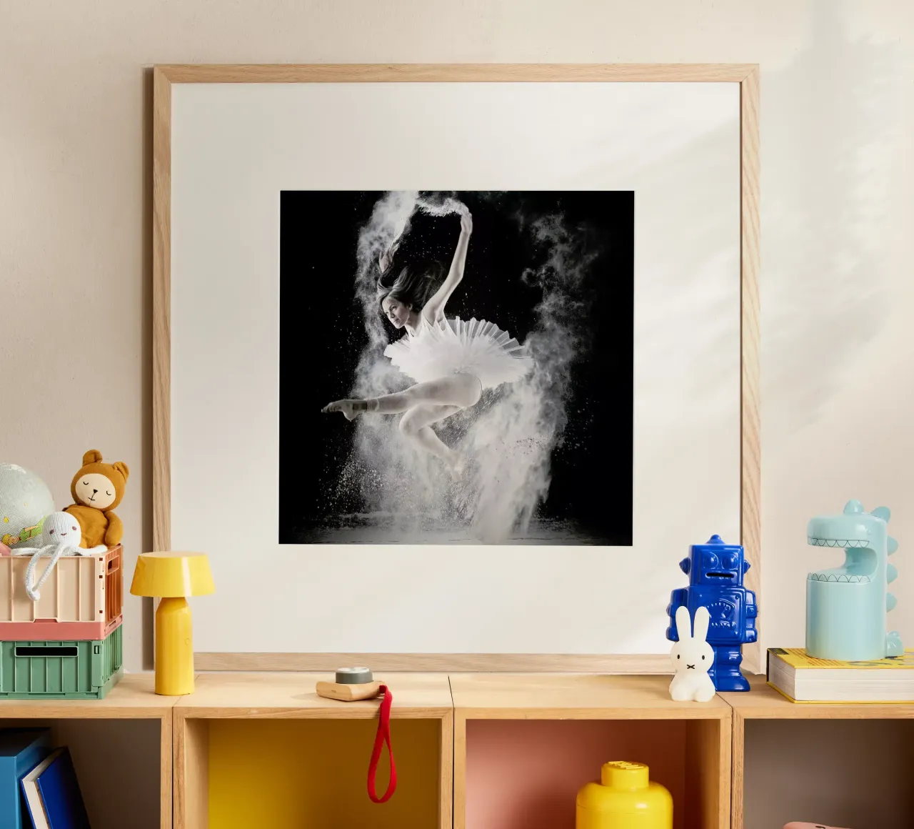 f l y - Yudhistira Yogasara poster con telaio in plastica da Pictufy