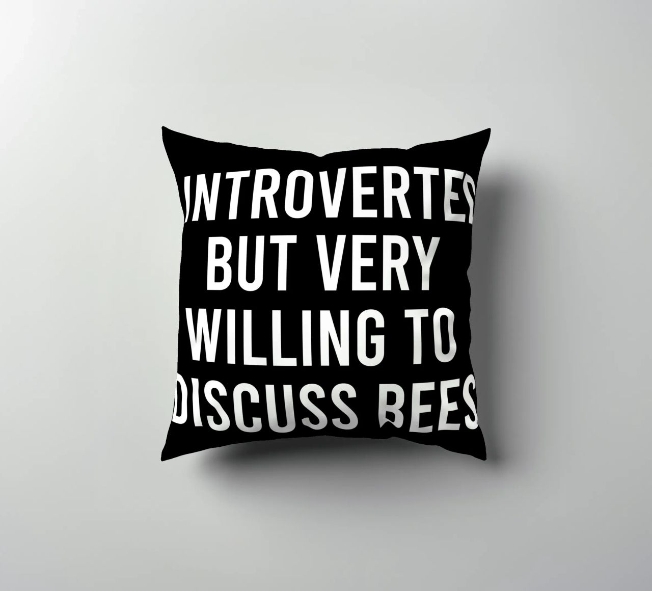 Introverted but very willing to discuss bees cuscino da happieeagle