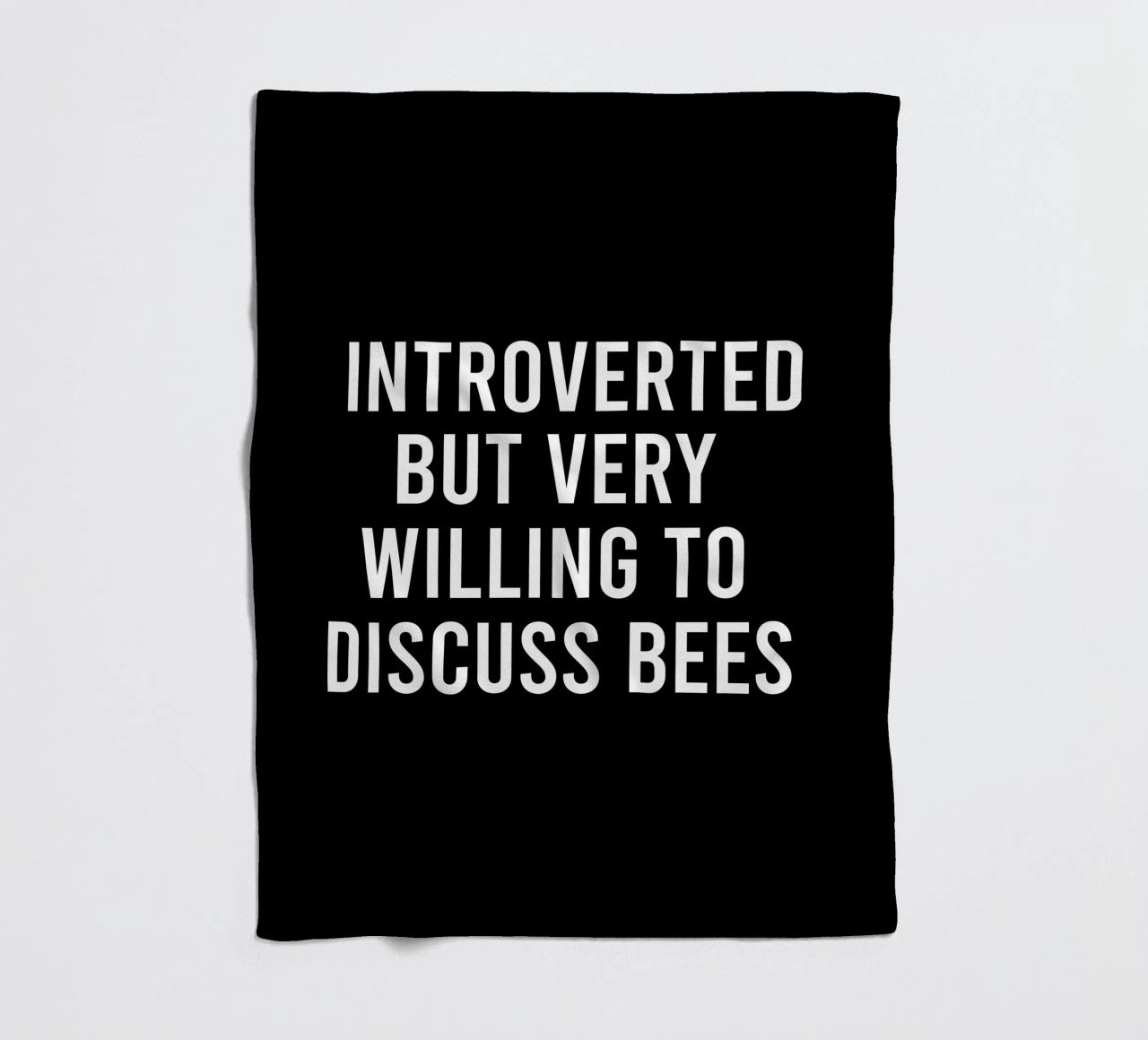 Introverted but very willing to discuss bees coperta in pile da happieeagle