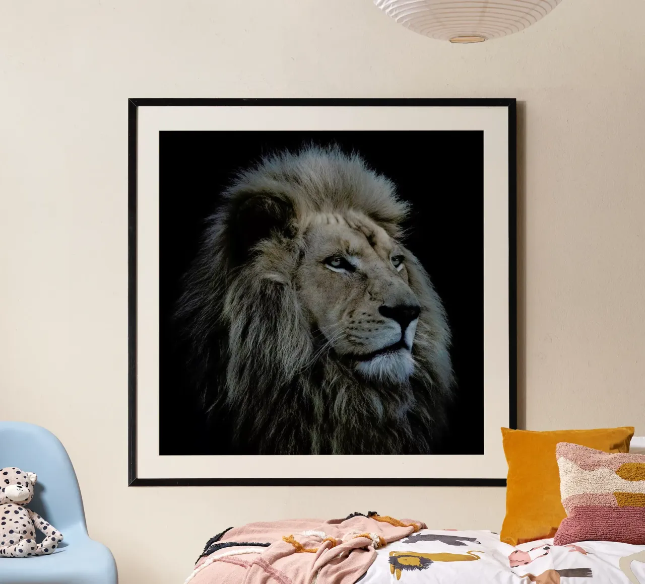 Proud Lion - Louise Wolbergs poster con telaio in plastica da Pictufy