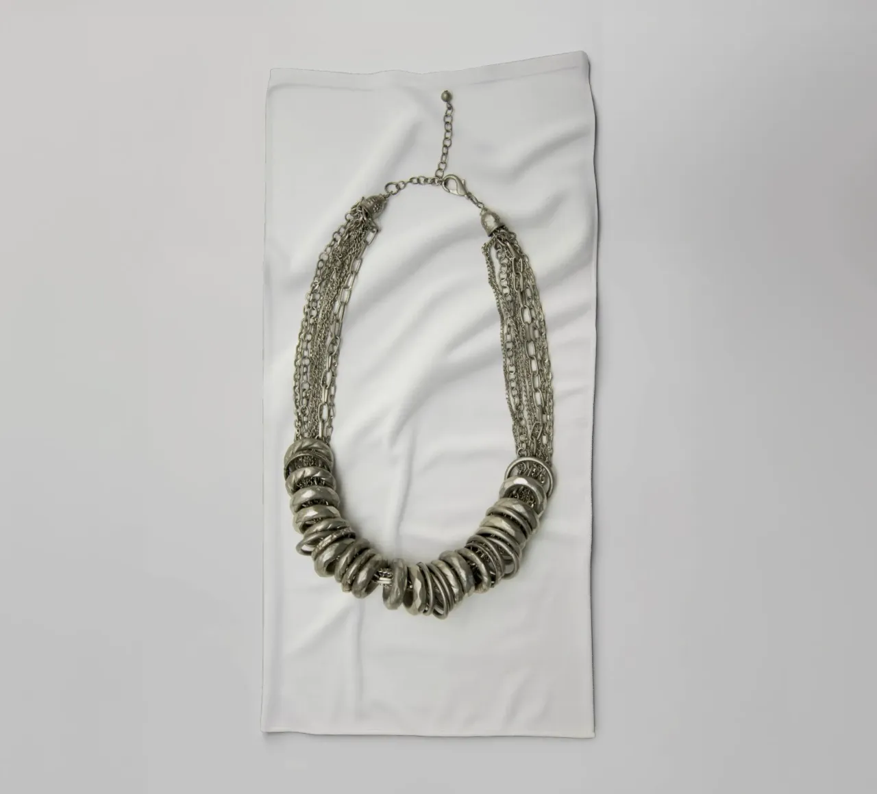 Collana in argento mongolo asciugamano da bagno da Teresa André