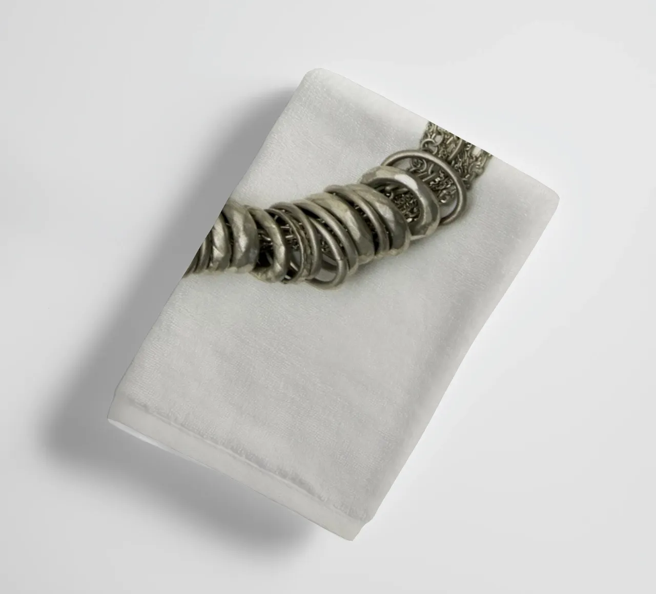 Collana in argento mongolo asciugamano da bagno da Teresa André