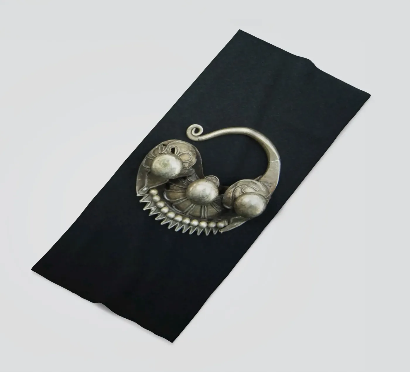 Mongolian earrings serviette de plage de Teresa André